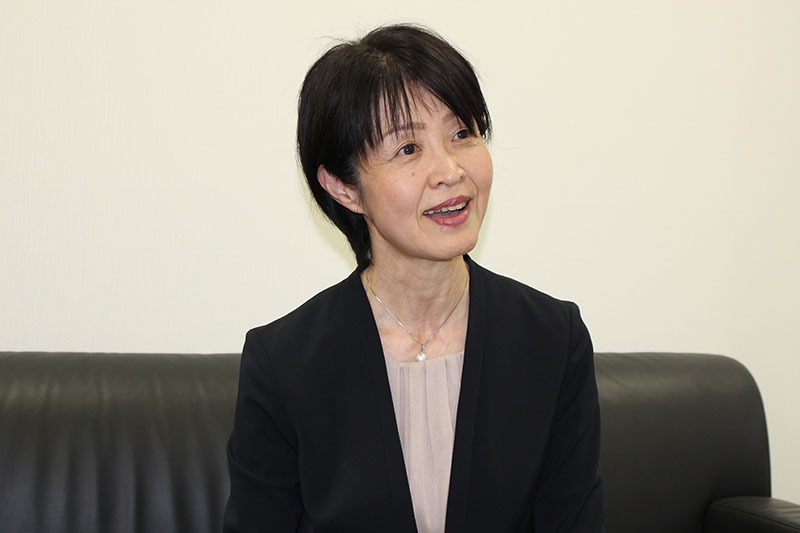 梅田真寿美 校長先生