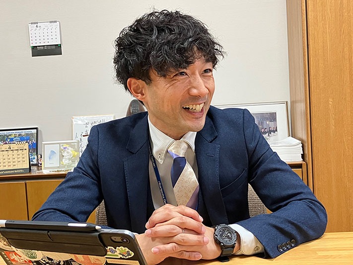 広報部長　小田剛士先生