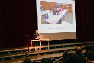 玉川学園展<br> １年間の学習成果をまとめ、発表します。 展示やプレゼンテーションなど日ごろの努力が形になって表れます。